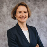 Mag. Stephanie Christine Lichtenberg MBA - Geschäftsführerin - SMBS University of Salzburg Business School